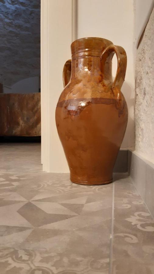 Pietra D'Angolo 洛科罗通多 外观 照片