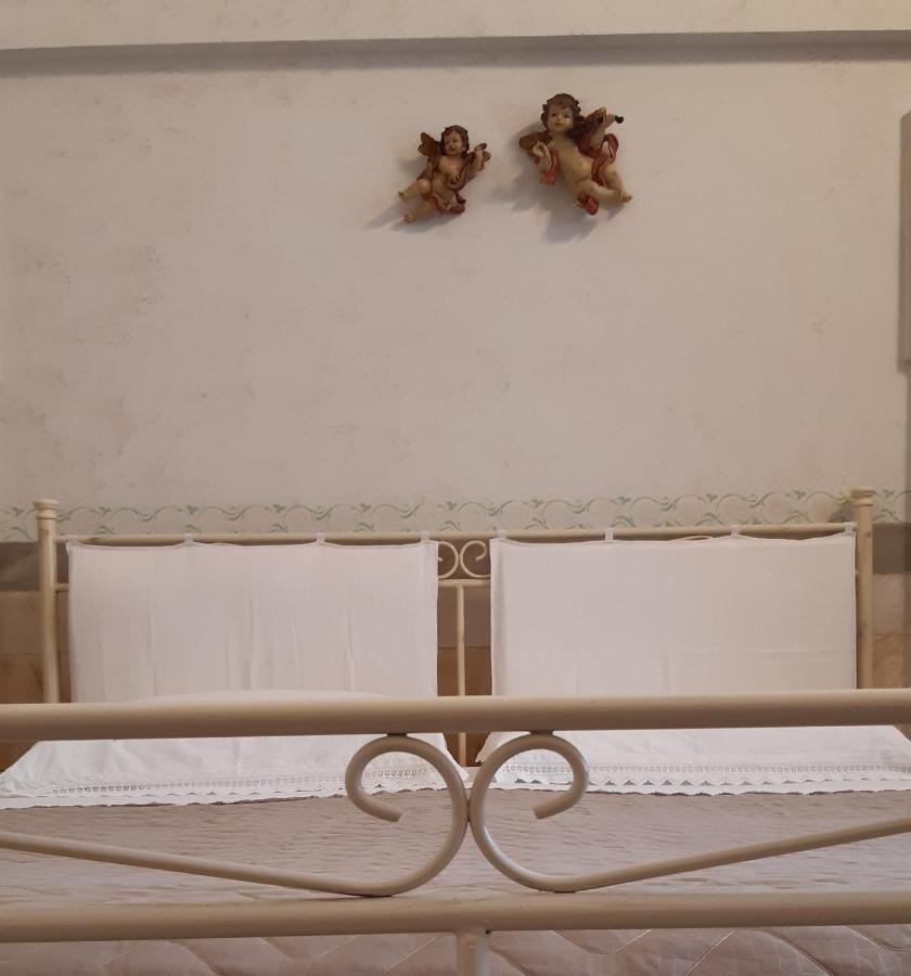 Pietra D'Angolo 洛科罗通多 外观 照片